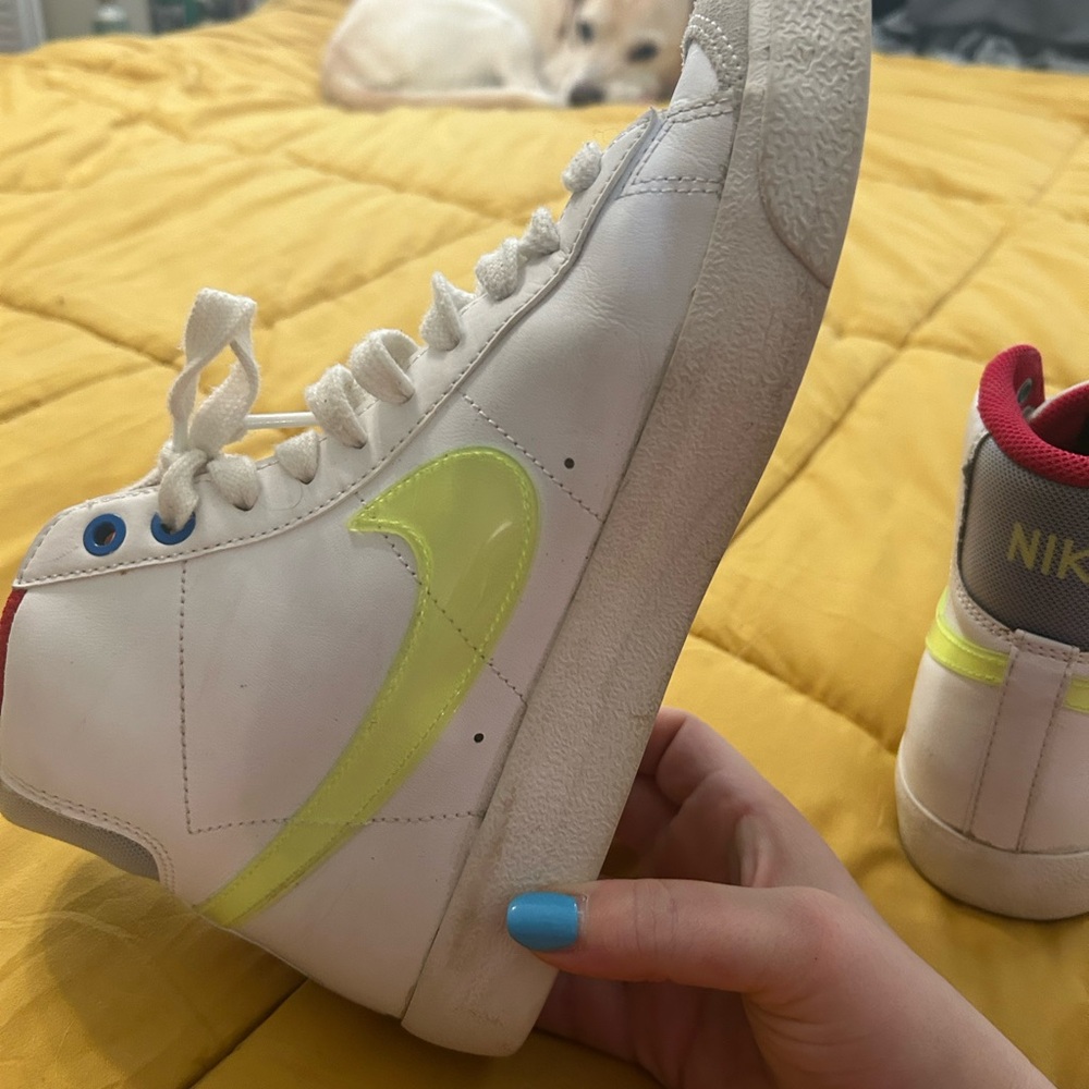 Nike Blazer Mid 77 High Tops - Picture 5 of 5